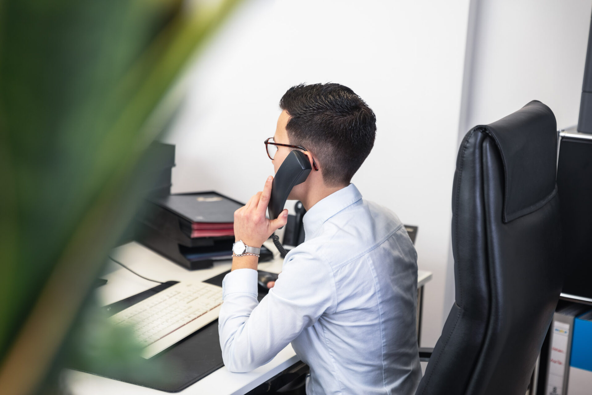 CR_KRo_040320_016_web Frau telefoniert